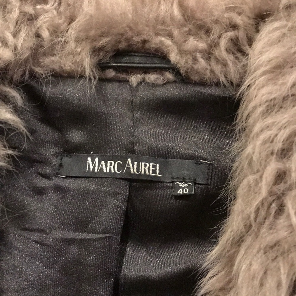 Authentic Leather And Fur Jacket. - image 2